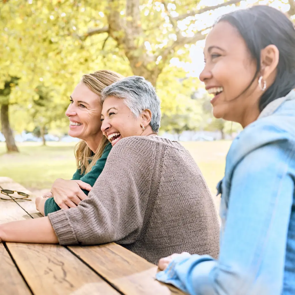 bank-of-utah-about-1024.png women laughing