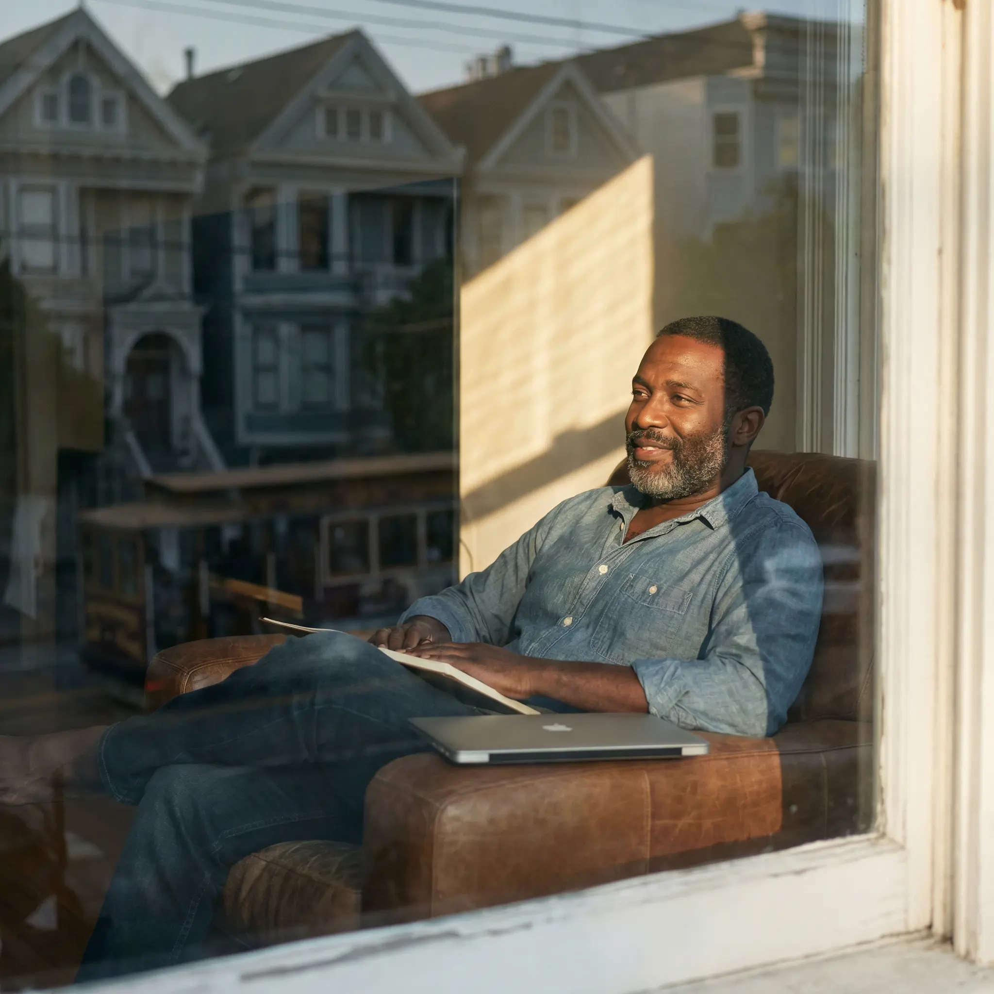 About-Stagepoint-Federal-Credit-Union.png Man in chair reading