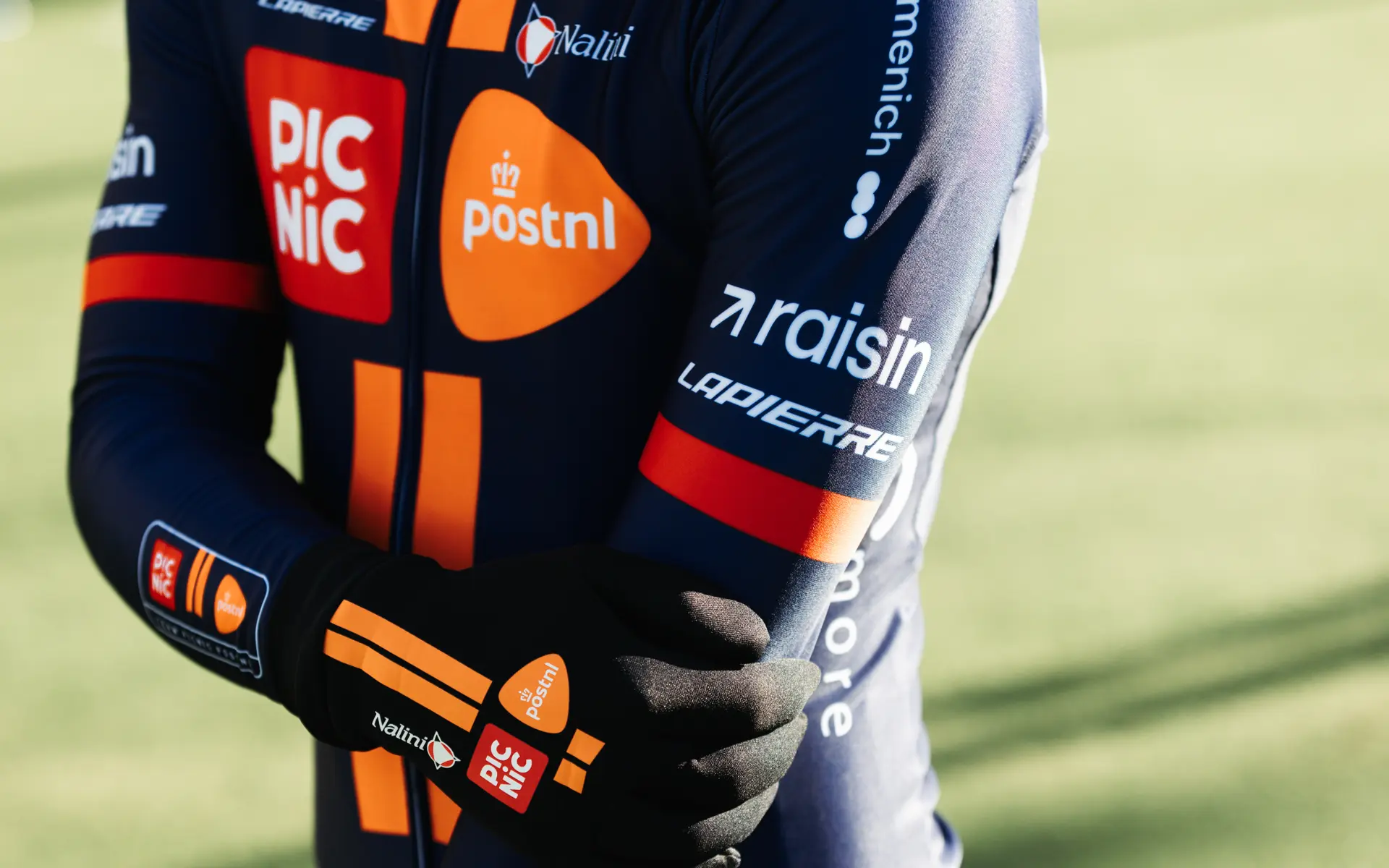 Kit Details14.jpg Team Picnic Post NL