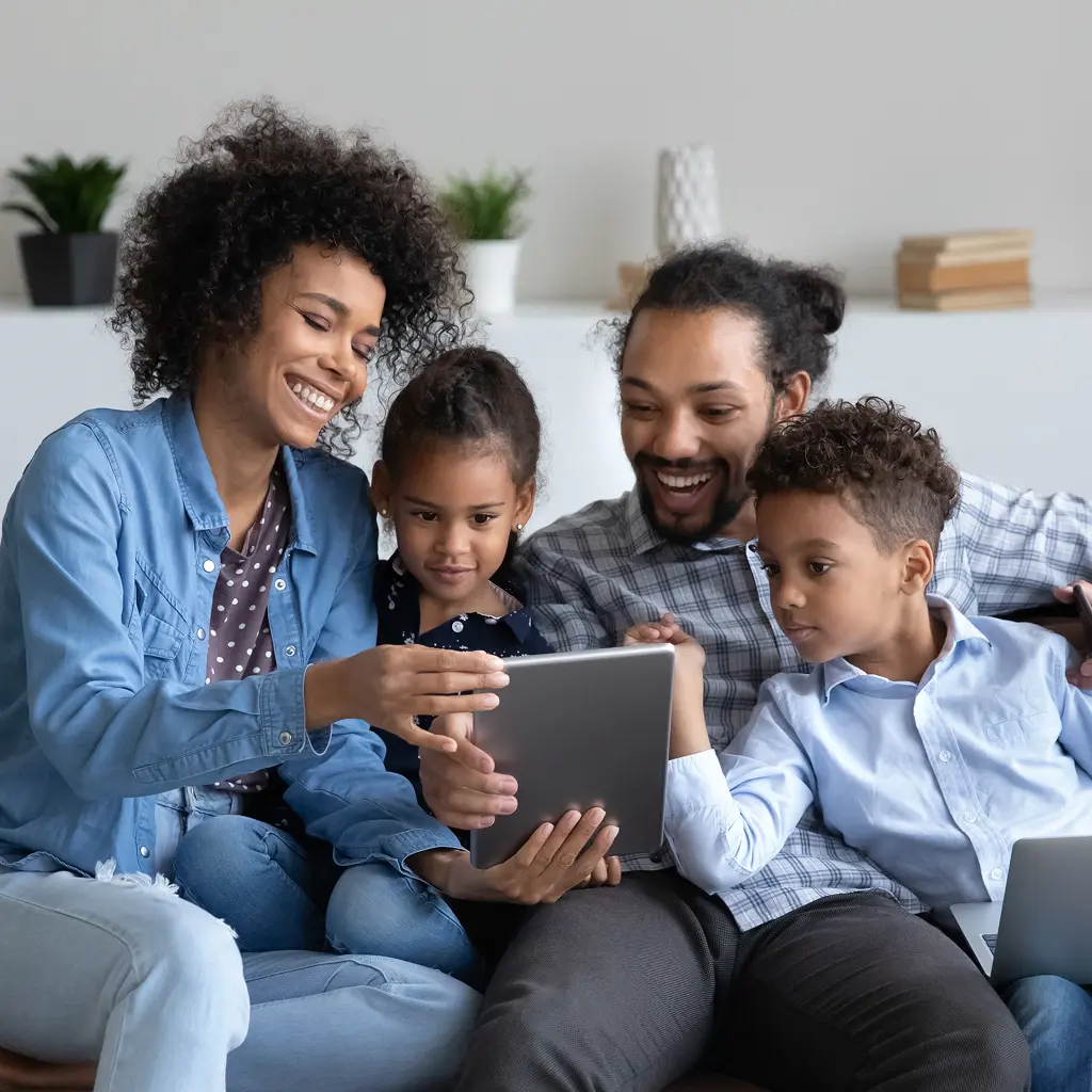 healthcarebank-about-1024.png family